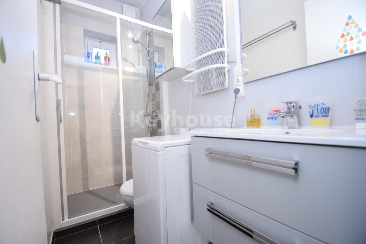 T2 50m du marchéplagesjardin privérue calme Dinard Extérieur photo